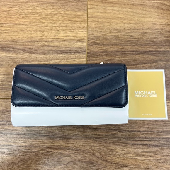 MICHAEL KORS Jet Set Travel Large Navy Blue Chevron Trifold Wallet NWT - Picture 9 of 13